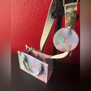 Louis Vuitton Sunrise Pastel bag. No damages just don’t want it anymore.